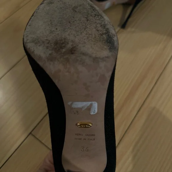 Sergio Rossi black stiletto heels. - Picture 2 of 5